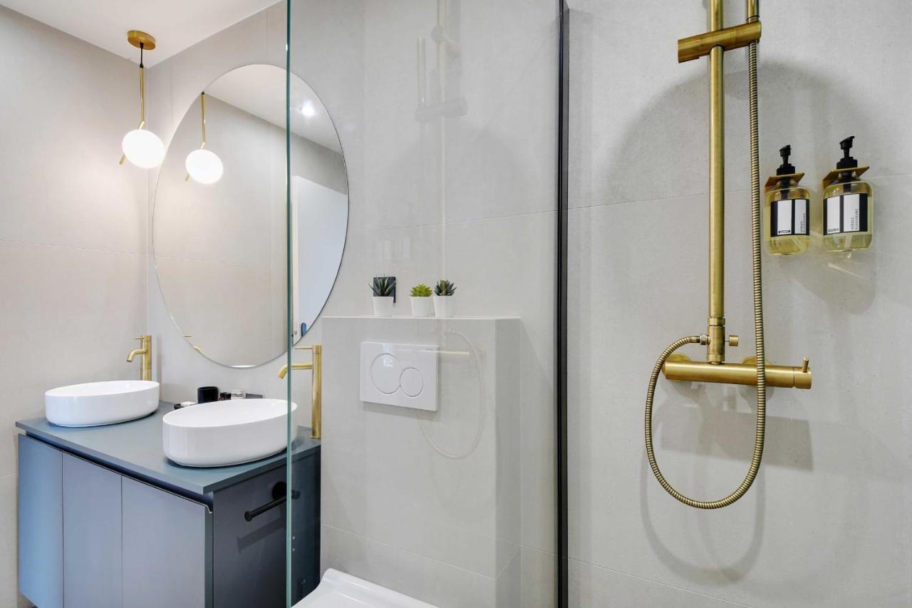 Amazing Apartment 1Br4P Cremieux Gare De Lyon ปารีส ภายนอก รูปภาพ